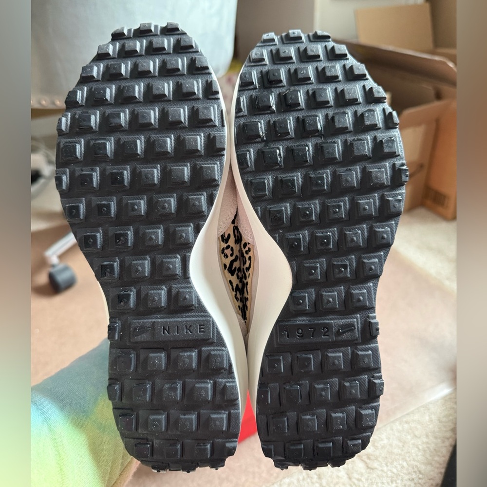 Nike Women's Waffle Debut Sneakers Leopard  - White and Black - Picture 6 of 6